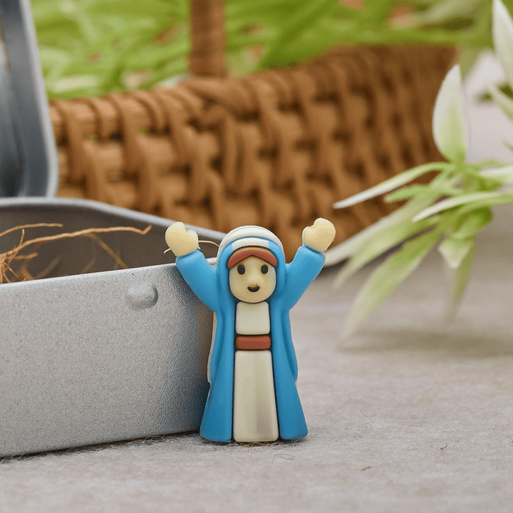 Christianartworkshop Good Friday Crucifixion Scene Mini Figurine Set with Portable Tin Box: A Symbol of Sacrifice - image 7