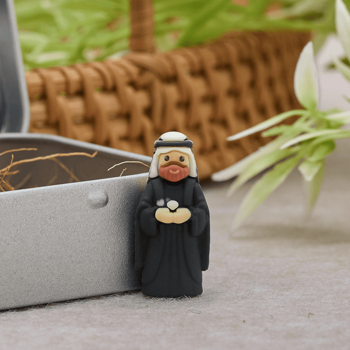 Christianartworkshop Good Friday Crucifixion Scene Mini Figurine Set with Portable Tin Box: A Symbol of Sacrifice - image 8