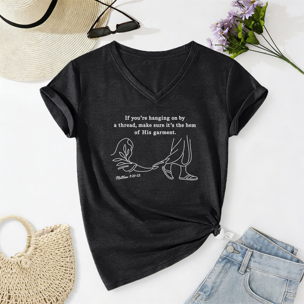 Christianartworkshop Hem of His Garment Matthew 9:20-22 Print Casual V-neck T-shirt - Black - 2XL - image 14