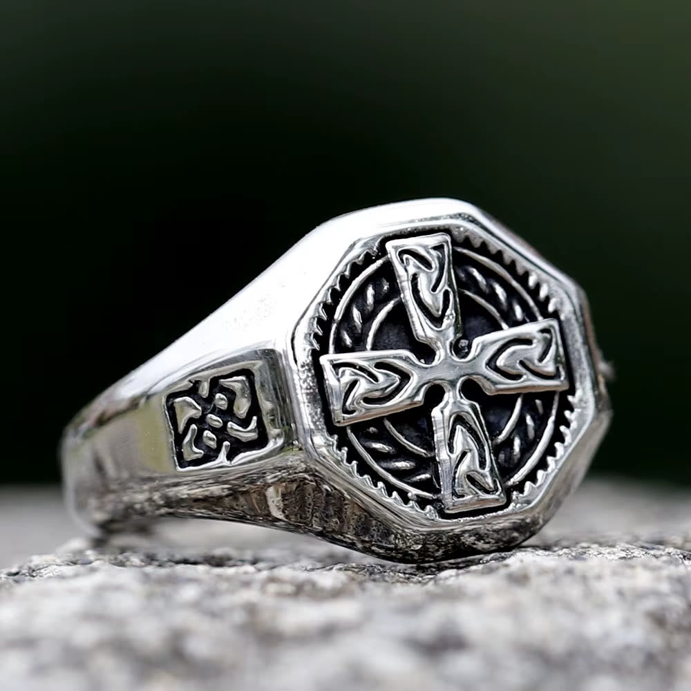 Christianartworkshop Celtic Knot Cross Octagonal Signet Ring: Timeless Emblem of Unshakable Sacred Faith - Silver - US 13 - image 1