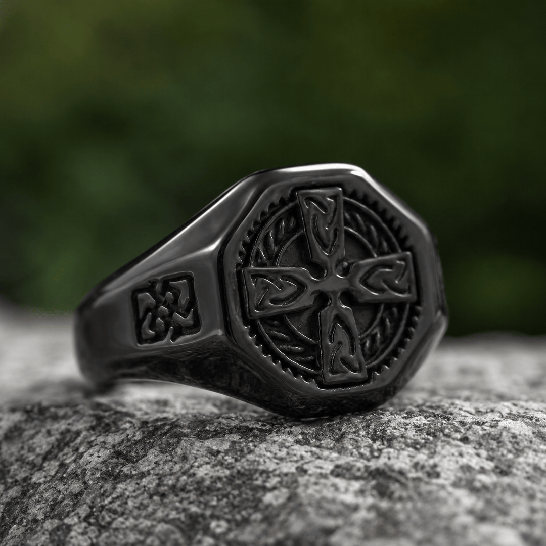 Christianartworkshop Celtic Knot Cross Octagonal Signet Ring: Timeless ...