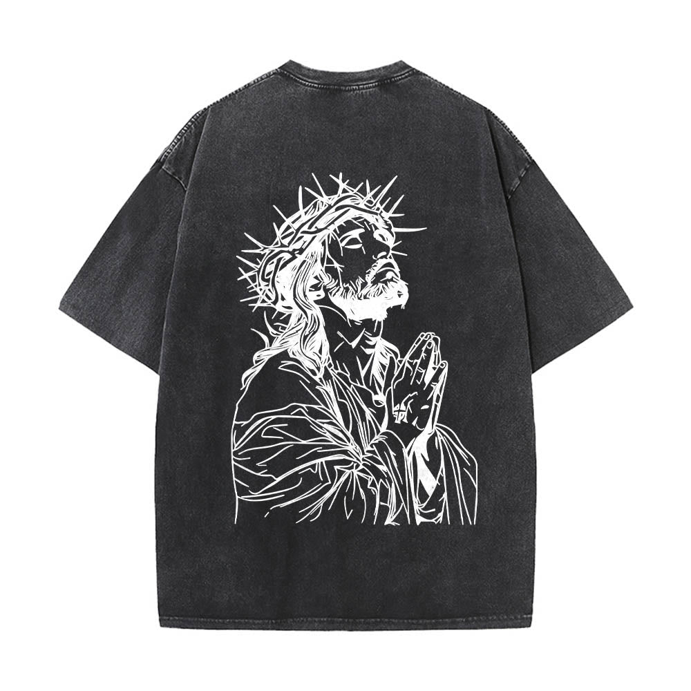 Christianartworkshop Front Cursive Slogan Rosary Cross Chain Back Thorn Crown Praying Jesus Line Washed T‑Shirt - image 2