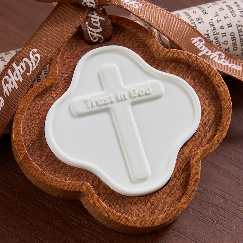 Christianartworkshop Four-Leaf Wooden Cross Car Pendant With Embossed Lettering: Emblem of Steadfast Heavenly Confidence - image 4