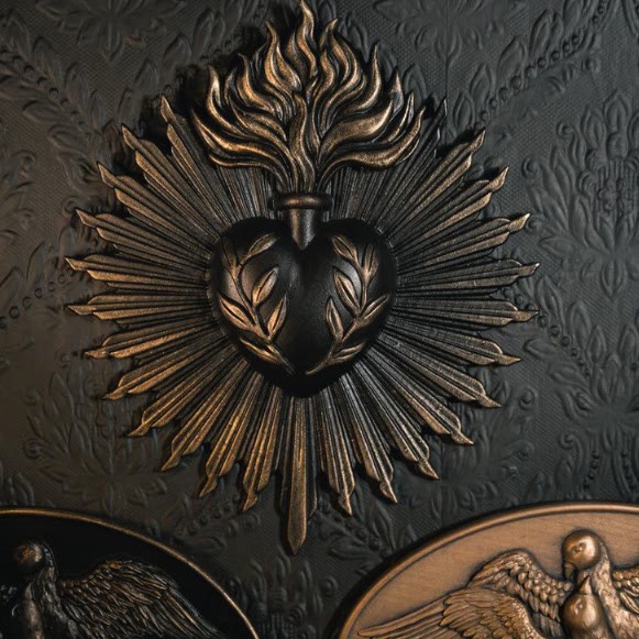 Christianartworkshop Flame Top Sacred Heart Radiant Resin Wall Art: Emblem of Eternal Heavenly Radiance - image 2