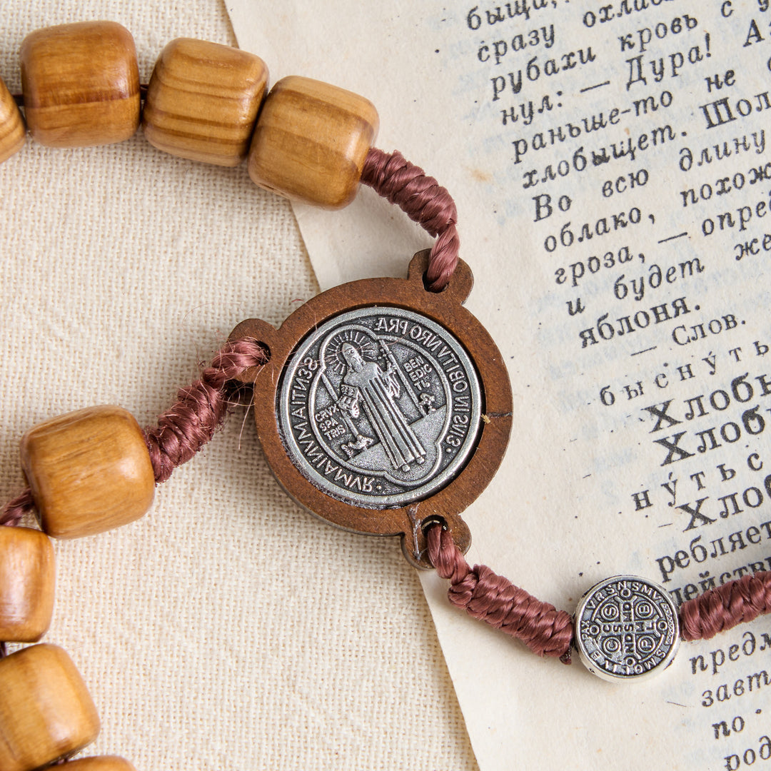Christianartworkshop Wooden Bead Rosary With Detailed Crucifix: Emblem of Heavenly Solace - image 6