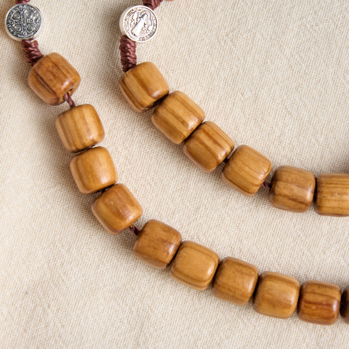 Christianartworkshop Wooden Bead Rosary With Detailed Crucifix: Emblem of Heavenly Solace - image 5