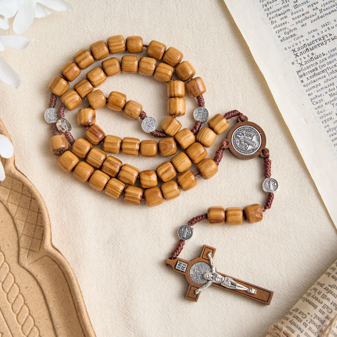 Christianartworkshop Wooden Bead Rosary With Detailed Crucifix: Emblem of Heavenly Solace - image 3