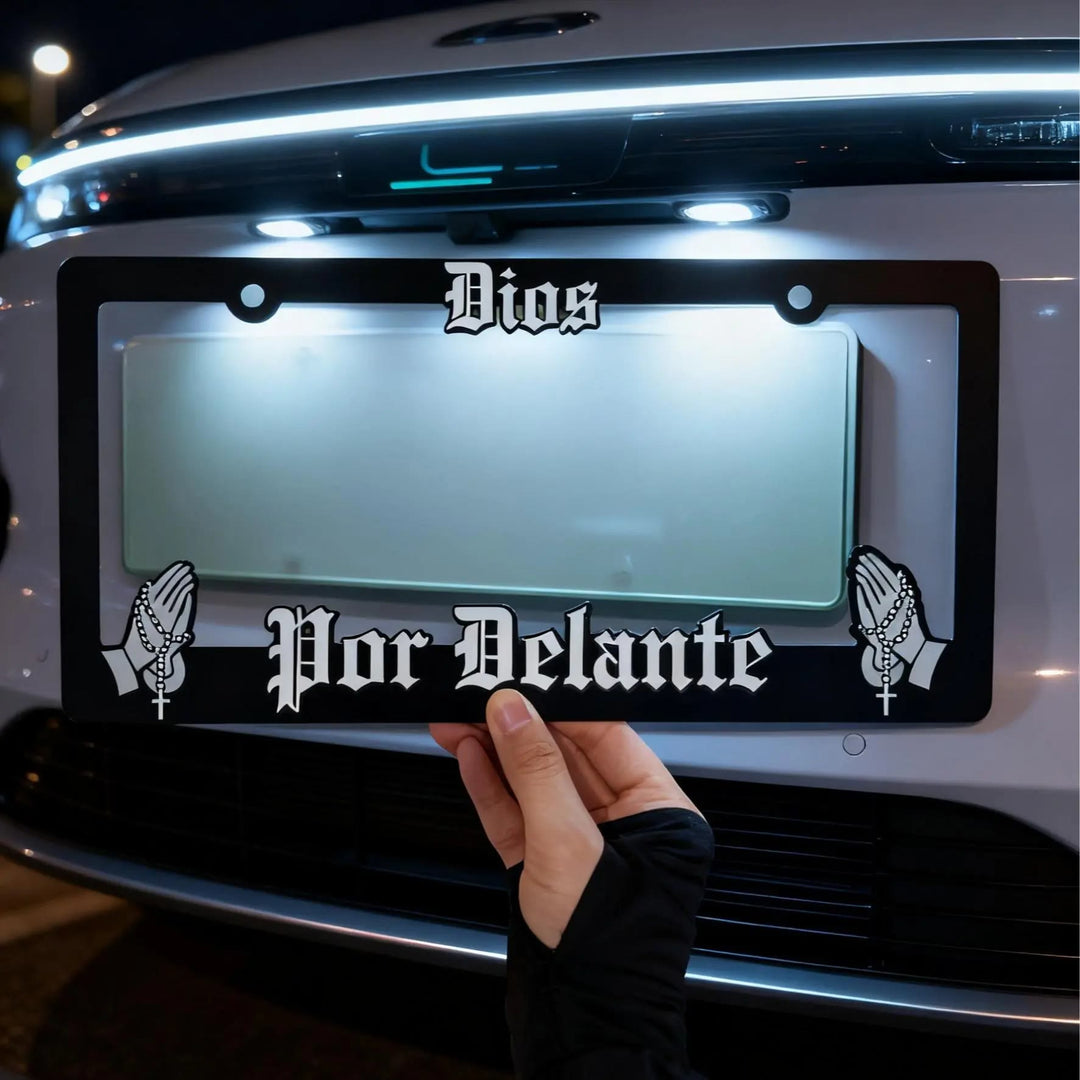 Christianartworkshop Dios Por Delante License Plate Frame with Praying Hands: Token Of Peaceful Daily Spiritual Serenity - image 4