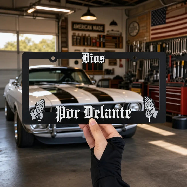 Christianartworkshop Dios Por Delante License Plate Frame with Praying Hands: Token Of Peaceful Daily Spiritual Serenity - image 1