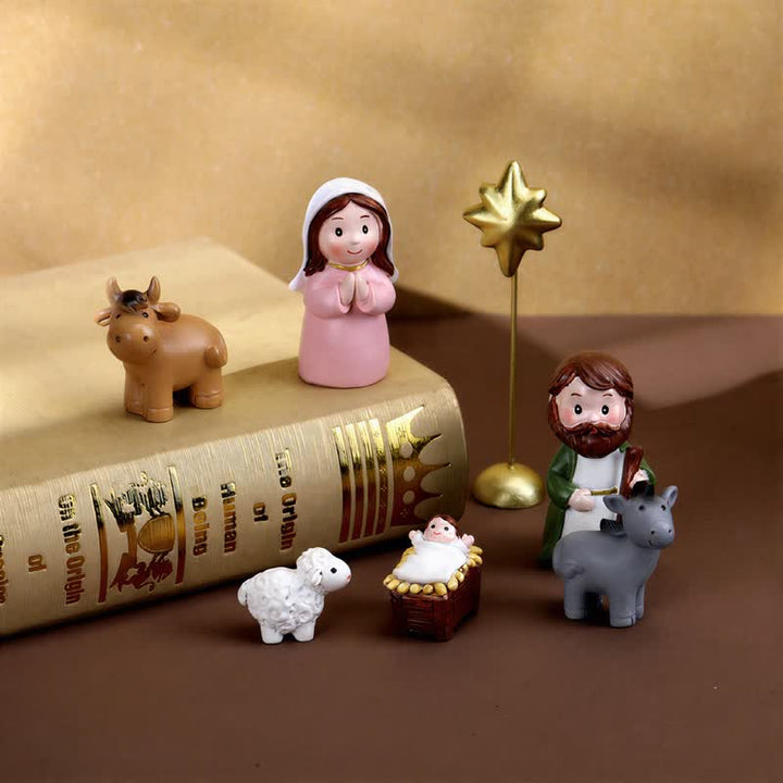Christianartworkshop Precisely Handcrafted Nativity Character Set: Badge of Soft Heavenly Light - image 2