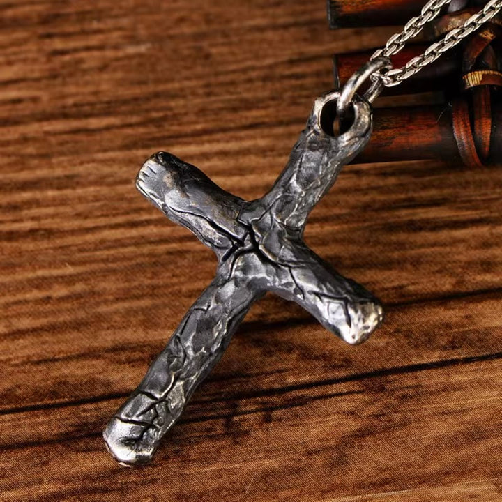 Christian Art Minimalist Style Heavy Metal Cracked Cross Necklace