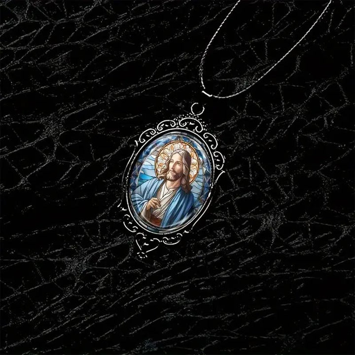 Retro Lace Oval Jesus Glass Pendant Necklace
