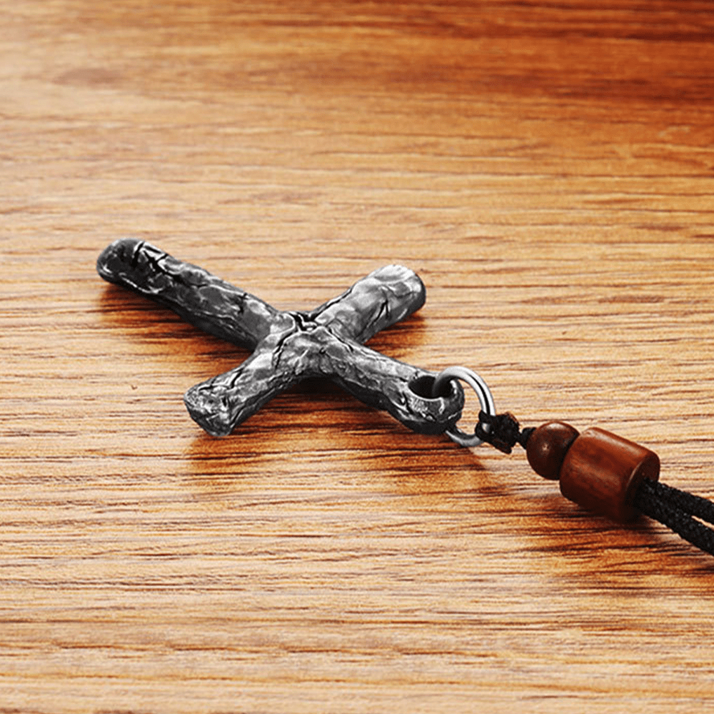 Christian Art Minimalist Style Heavy Metal Cracked Cross Necklace