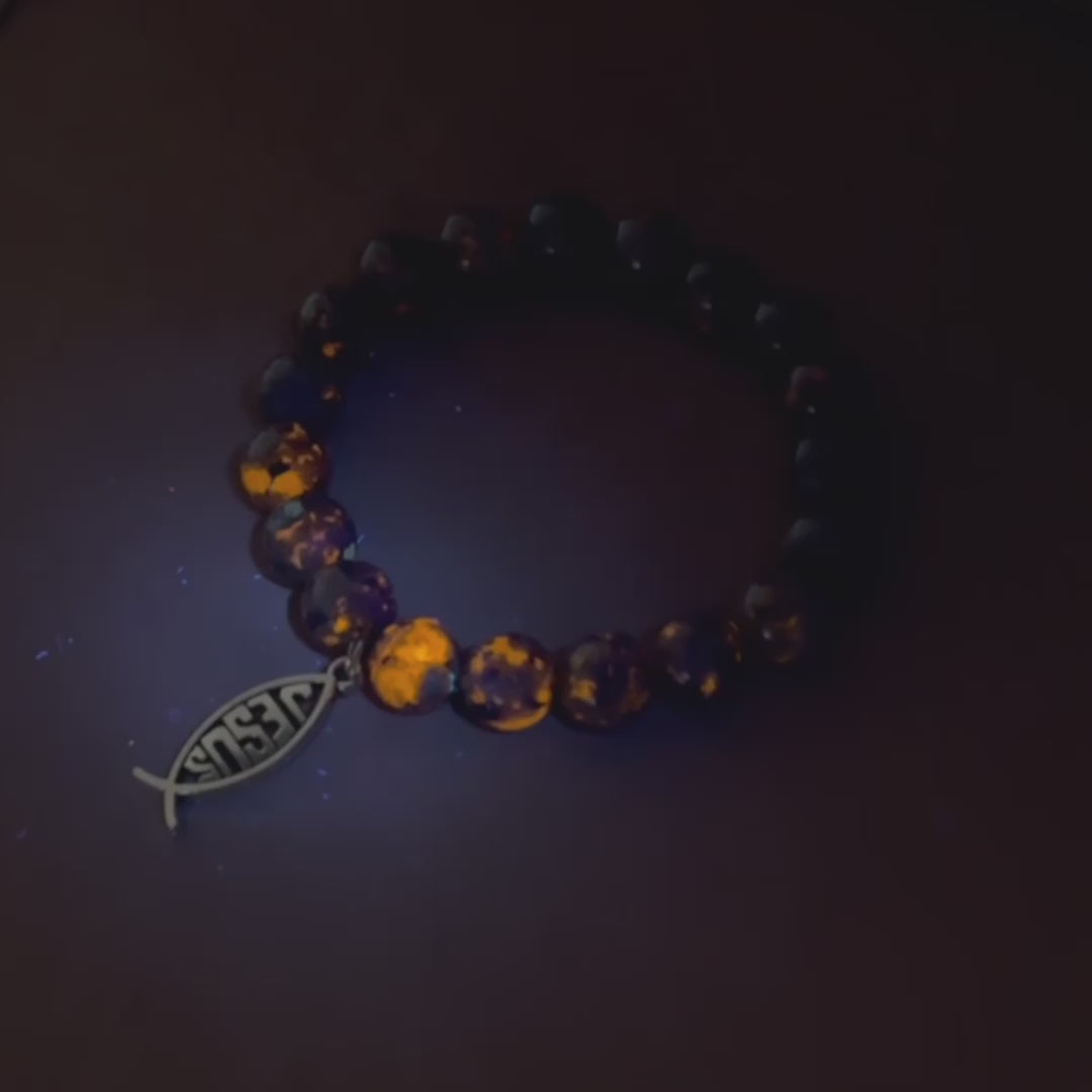 Christianartworkshop Glowing Flame-Stone Color-Shifting Bracelet with Ichthus Pendant